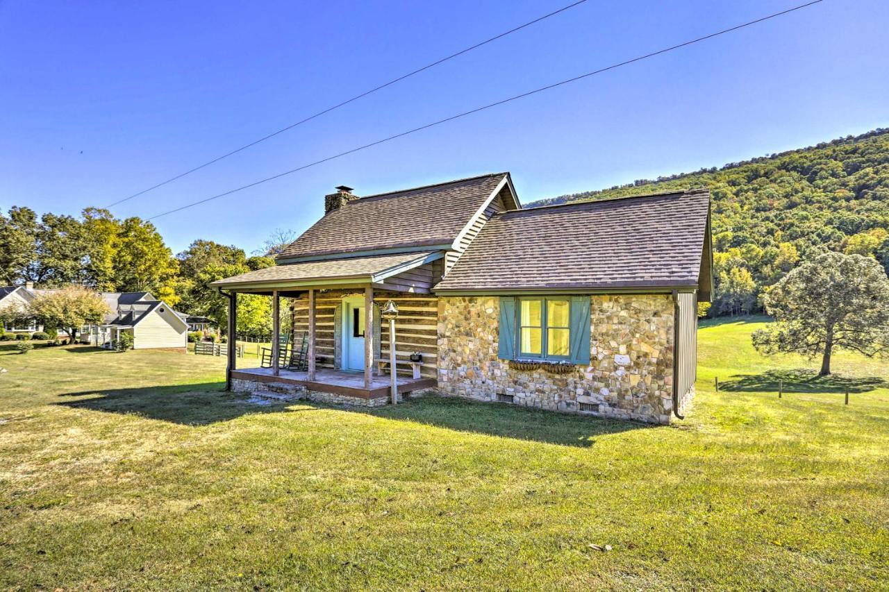 Lovely Pet-Friendly Flat Rock Cabin From 1905 Rising Fawn 외부 사진